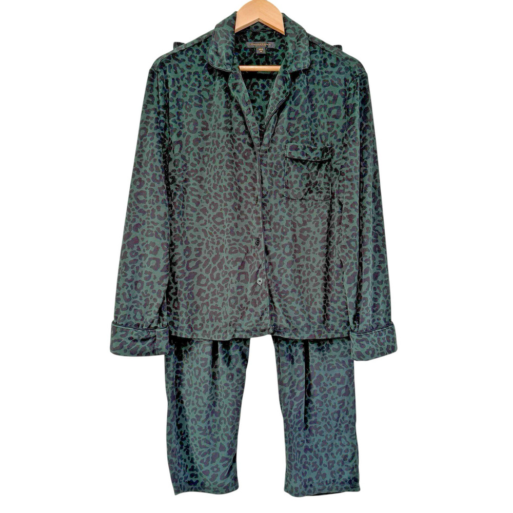 Donna Karan Womens Velvet Sleepwear 2Pc Pajama‎ Set Size M Leopard Green Pockets